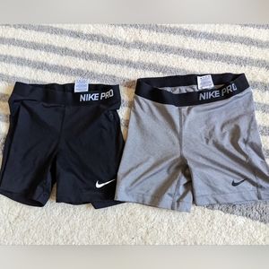 lot 2- Nike Pro Shorts Medium Black Grey activewear workout